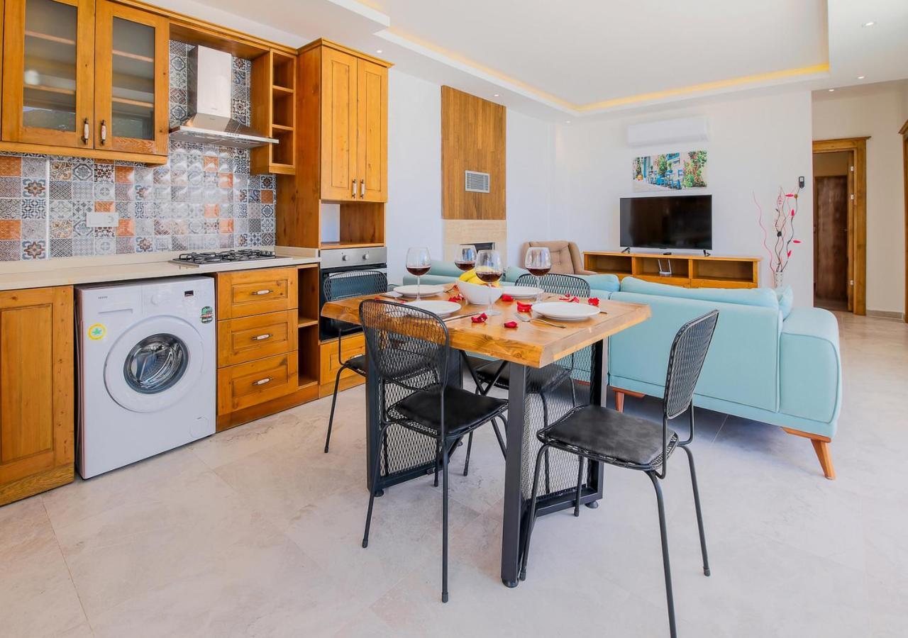 Villa 2 Sleeps 4 Isolated Honeymoon-Villa Sardunya Kaş Exteriör bild