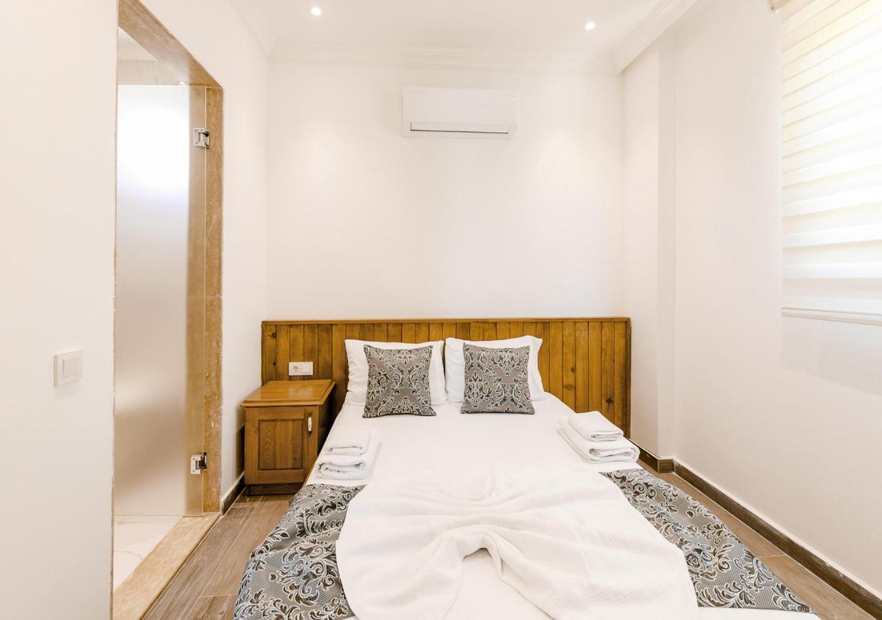 Villa 2 Sleeps 4 Isolated Honeymoon-Villa Sardunya Kaş Exteriör bild